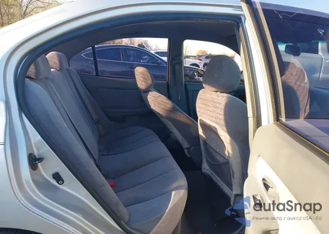 2004 Hyundai Elantra Gls/Gt из США, поврежденный, VIN KMHDN46D54U733837